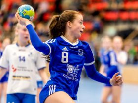 handball girl blue youth blau Jugendliche